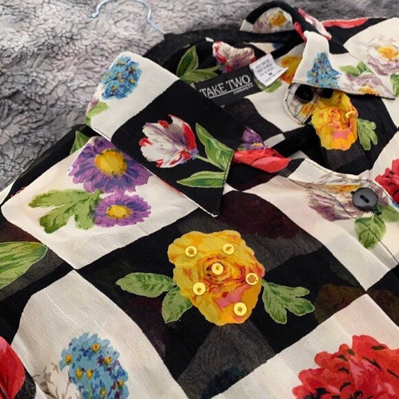 VTG Take Two Floral Checkerboard Button Up - Picture 5 of 12